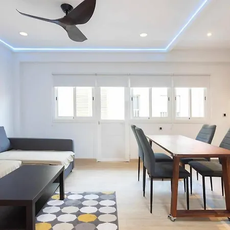 Cruz Urban Deluxe Apartment